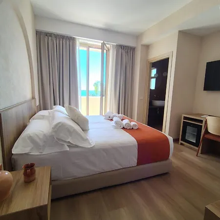 Beach Hotel Terracotta