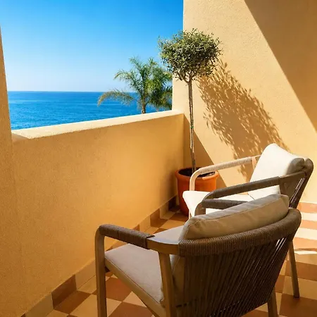 Beach Hotel Terracotta Hotel 4*