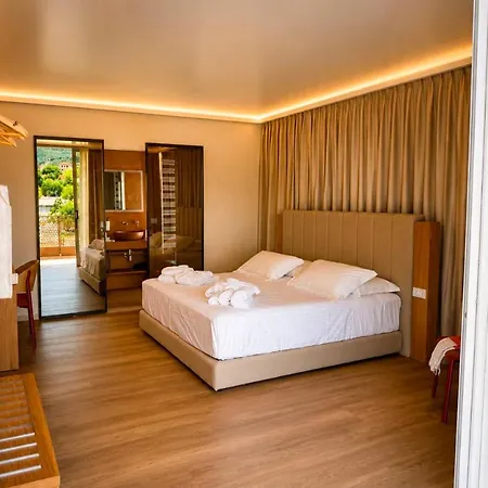Beach Hotel Terracotta